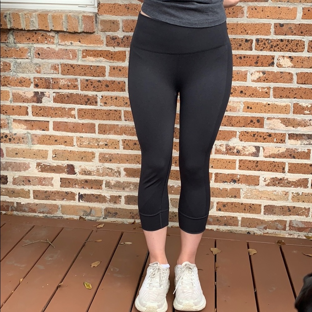 Lululemon dark grey 3/4 leggings size 6